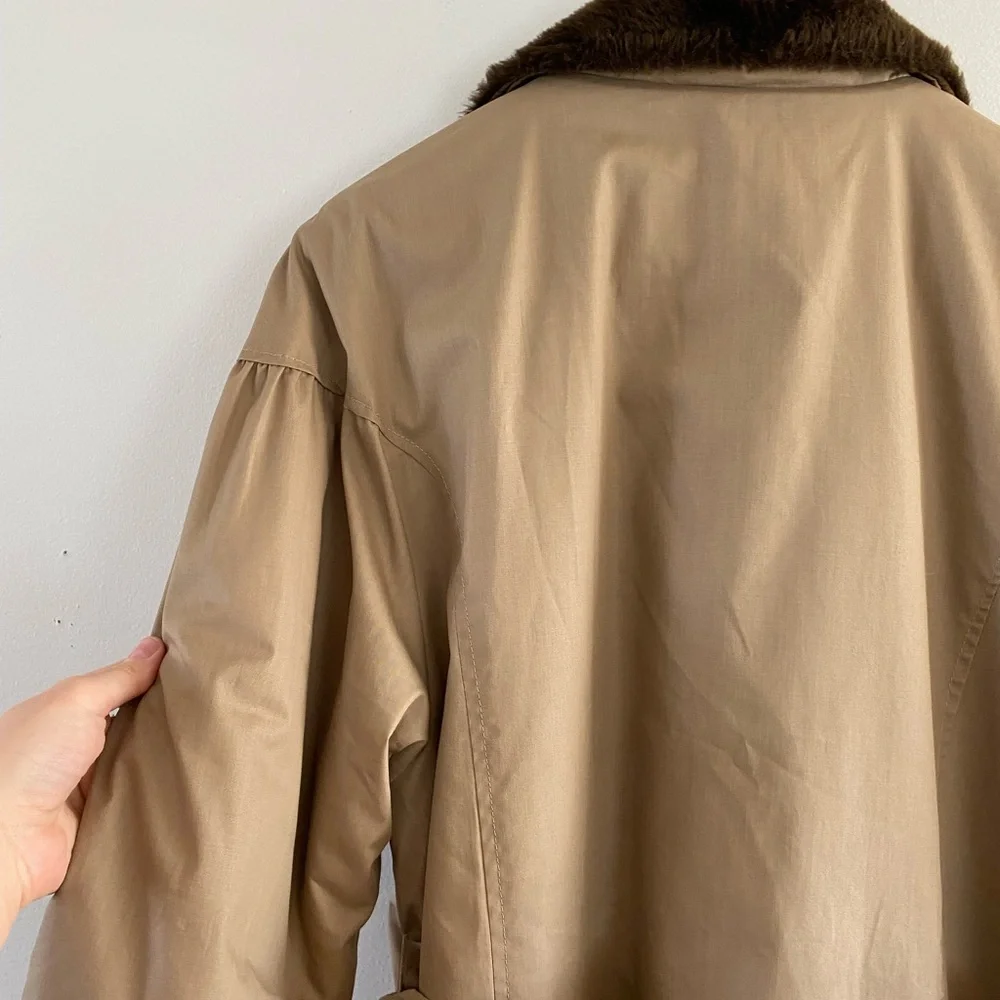 Vintage Tan Trench Coat with Belted Waist and Long Sleeves - Made in Canada - Picture 7 of 10